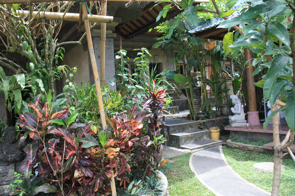 Budi Guest House Ubud Bagian luar foto